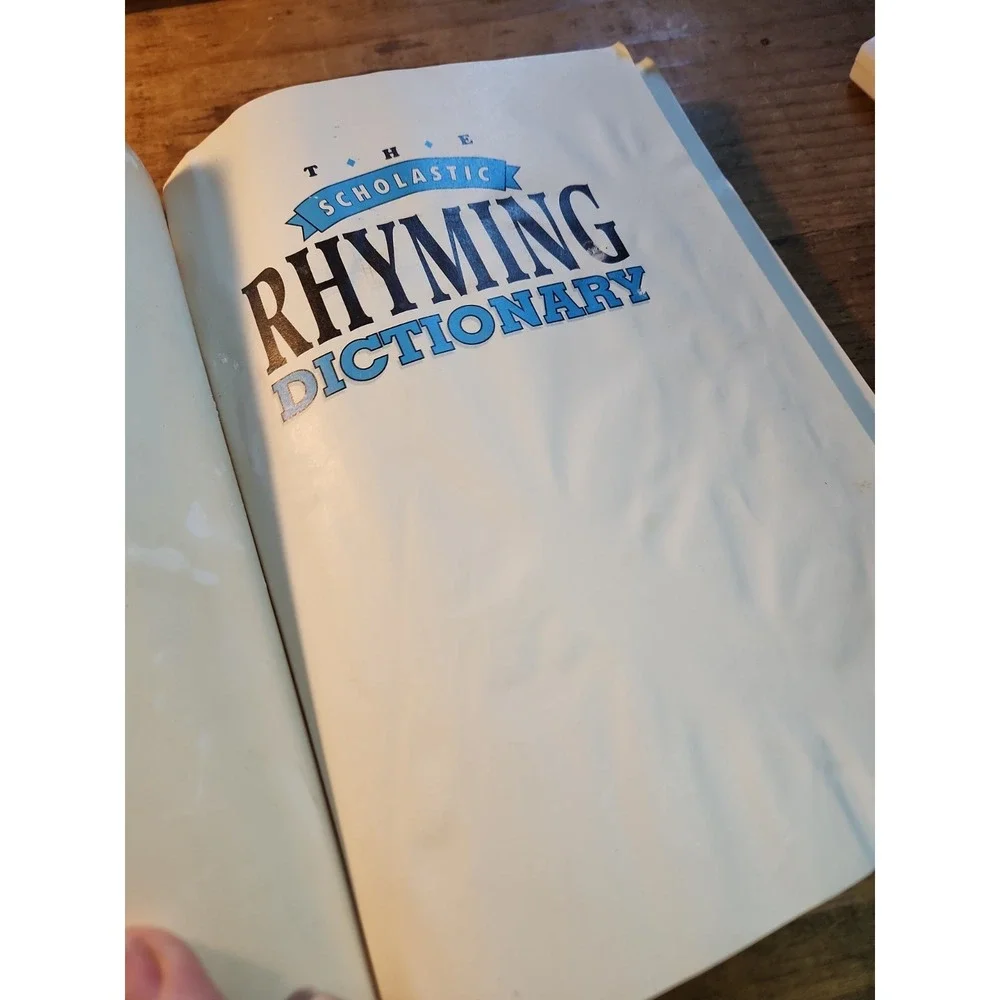 Scholastic Rhyming Dictionary: Over 15,000 - Paperback, by Young Sue - Very Good